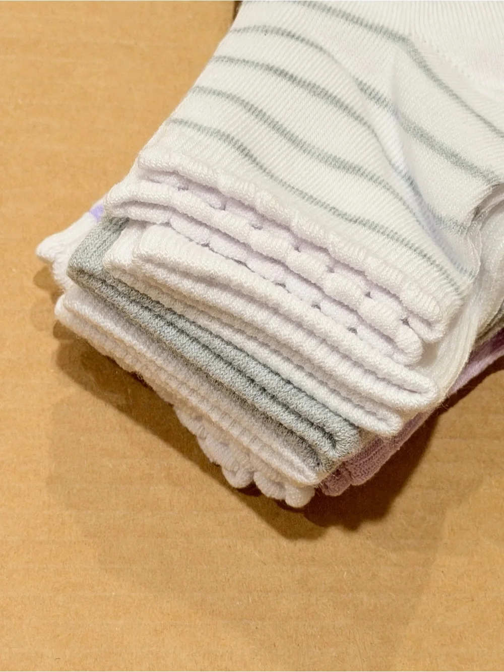 Tahari Women’s Assorted Ankle Socks Lupine/ Lavender/ White/ Grey Size 6 Pairs